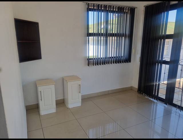 1.5 BEDROOM APARTMENT TO LET IN SOMERSET PARK